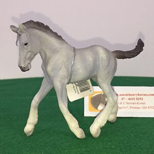 The Grey Shire Foal is an accurate miniature replica. From the Collecta brand it is highly coolectable.